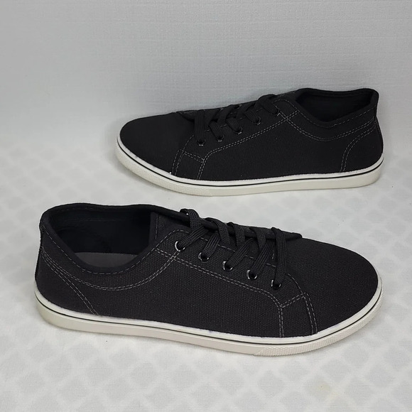 Vostey Black Canvas Shoes Men's Size 10 - Picture 1 of 12